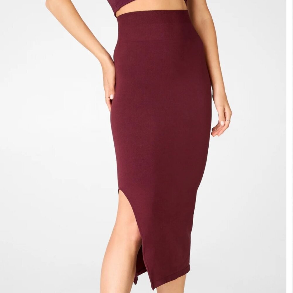 Fabletics Port Wine High-Waisted Ribbed Seamless Skirt